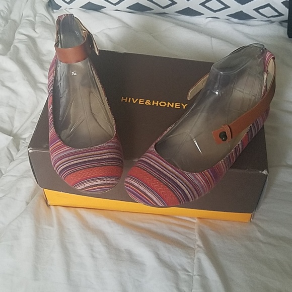 Strap ankle ballet flat - Picture 2 of 3